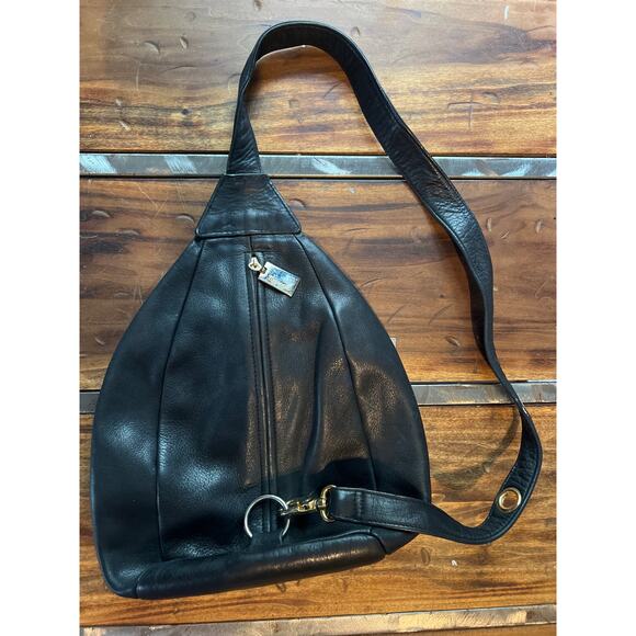 TIGNANELLO Black crossbody backpack - Picture 3 of 6